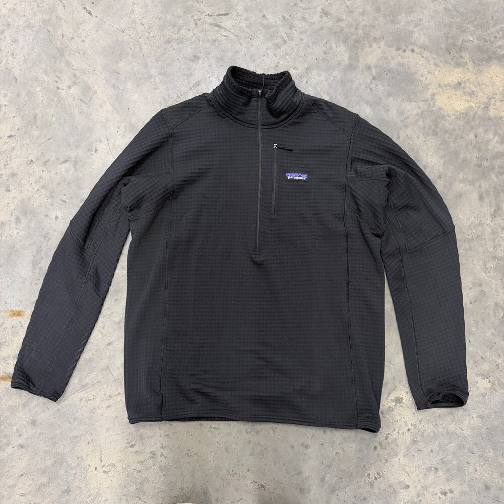 Patagonia R1 Men's Large Black Waffle Fleece 1/2 Zip Pullover Sweatshirt